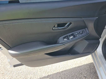 2023 Nissan Sentra S – miniatura 9
