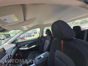 2023 Nissan Sentra SR – miniatura 11