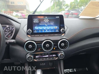 2023 Nissan Sentra SR - miniatura 10