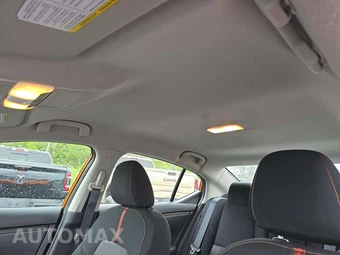 2023 Nissan Sentra SR - miniatura 8