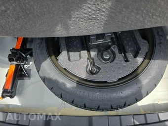 2023 Nissan Sentra SR – miniatura 9