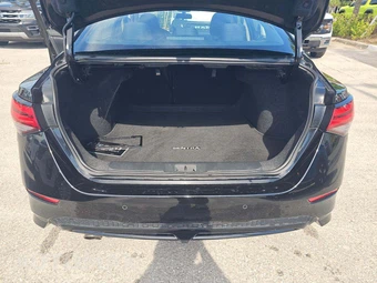 2023 Nissan Sentra SR – miniatura 11