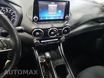 2023 Nissan Sentra SR – miniatura 11