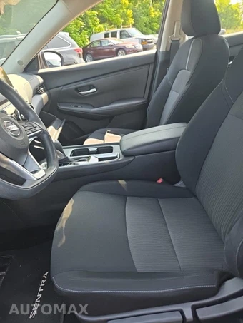 2023 Nissan Sentra SV – miniatura 11