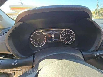 2023 Nissan Sentra SV – miniatura 9