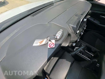 2023 Nissan Sentra SV - miniatura 8