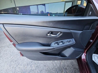 2023 Nissan Sentra SV – miniatura 9