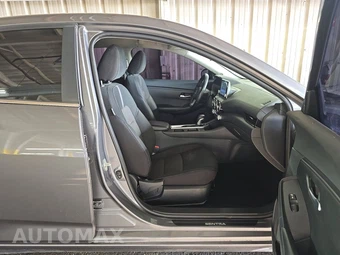 2023 Nissan Sentra SV - miniatura 8
