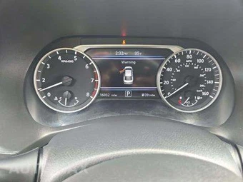 2023 Nissan Sentra SV – miniatura 9