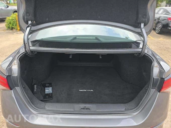 2023 Nissan Sentra SV – miniatura 11