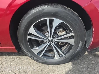 2023 Nissan Sentra SV – miniatura 9