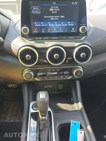 2023 Nissan Sentra SV - miniatura 10