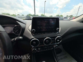 2023 Nissan Sentra SV – miniatura 10