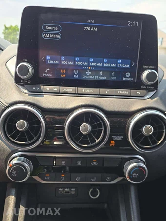 2023 Nissan Sentra SV – miniatura 10
