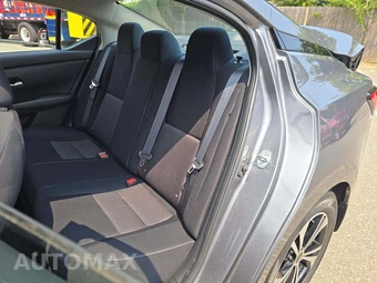 2023 Nissan Sentra SV – miniatura 13