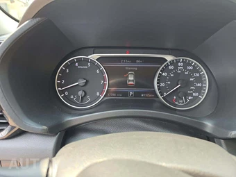 2023 Nissan Sentra SV – miniatura 9