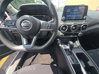 2023 Nissan Sentra SV – miniatura 10
