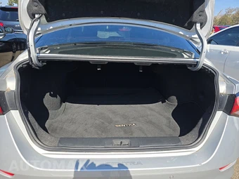 2023 Nissan Sentra SV - miniatura 16