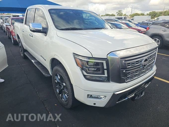 2023 Nissan TITAN Platinum Reserve Crew Cab Short Bed - miniatura 3