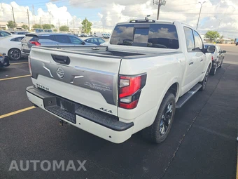 2023 Nissan TITAN Platinum Reserve Crew Cab Short Bed - miniatura 4