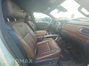 2023 Nissan TITAN Platinum Reserve Crew Cab Short Bed - miniatura 8