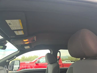 2023 Nissan TITAN SV Crew Cab Short Bed – miniatura 14