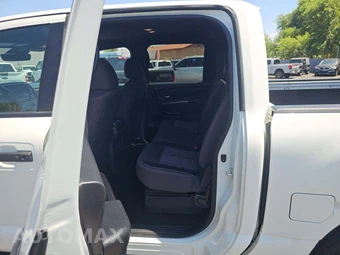 2023 Nissan TITAN SV Crew Cab Short Bed - miniatura 10