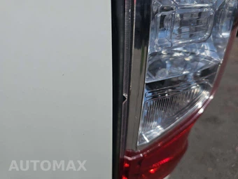 2023 Nissan TITAN SV Crew Cab Short Bed - miniatura 28