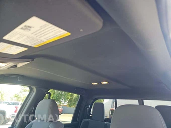 2023 Nissan TITAN SV Crew Cab Short Bed - miniatura 8