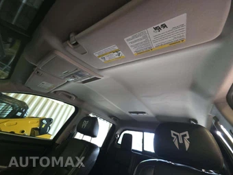 2023 Nissan TITAN SV Crew Cab Short Bed – miniatura 11