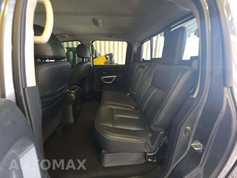 2023 Nissan TITAN SV Crew Cab Short Bed – miniatura 13