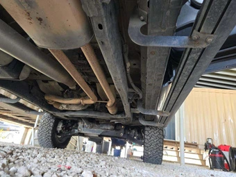 2023 Nissan TITAN SV Crew Cab Short Bed – miniatura 17