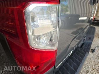 2023 Nissan TITAN SV Crew Cab Short Bed – miniatura 23