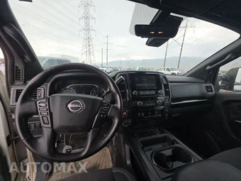 2023 Nissan TITAN SV Crew Cab Short Bed - miniatura 11