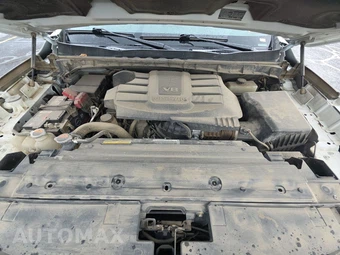 2023 Nissan TITAN SV Crew Cab Short Bed - miniatura 16