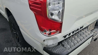 2023 Nissan TITAN SV Crew Cab Short Bed - miniatura 30