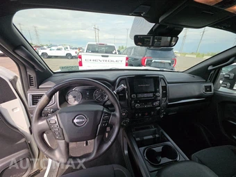 2023 Nissan TITAN SV Crew Cab Short Bed - miniatura 11