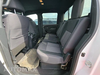 2023 Nissan TITAN SV Crew Cab Short Bed - miniatura 13