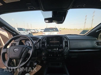2023 Nissan TITAN SV Crew Cab Short Bed - miniatura 11