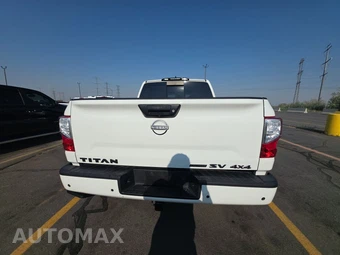 2023 Nissan TITAN SV Crew Cab Short Bed - miniatura 5