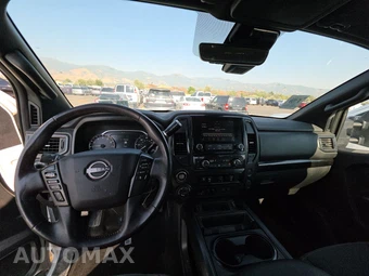 2023 Nissan TITAN SV Crew Cab Short Bed - miniatura 11