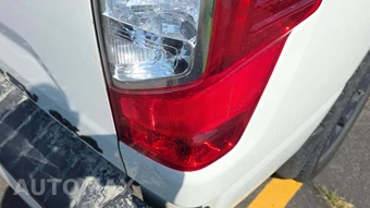 2023 Nissan TITAN SV Crew Cab Short Bed - miniatura 27