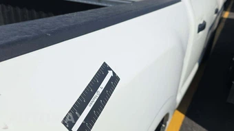 2023 Nissan TITAN SV Crew Cab Short Bed - miniatura 30