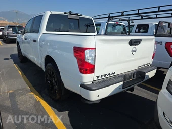 2023 Nissan TITAN SV Crew Cab Short Bed - miniatura 6