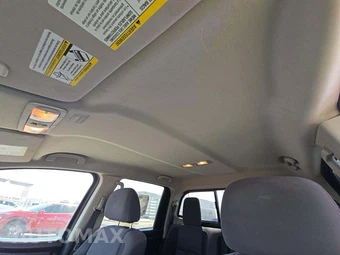 2023 Nissan TITAN SV Crew Cab Short Bed - miniatura 8