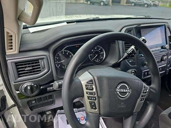 2023 Nissan TITAN SV Crew Cab Short Bed – miniatura 7
