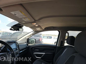 2023 Nissan TITAN SV Crew Cab Short Bed - miniatura 17