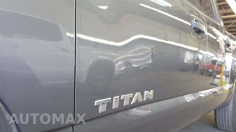 2023 Nissan TITAN SV Crew Cab Short Bed - miniatura 19