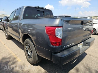 2023 Nissan TITAN SV Crew Cab Short Bed - miniatura 6