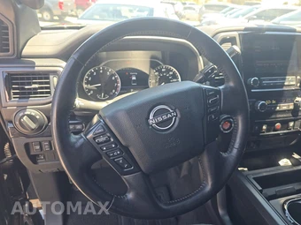 2023 Nissan TITAN SV Crew Cab Short Bed - miniatura 10